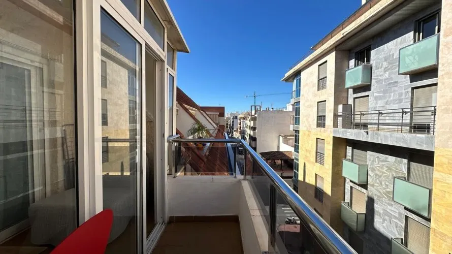 Apartamento de 1 dormitorio en Torrevieja, Spain No. 2731 № 1