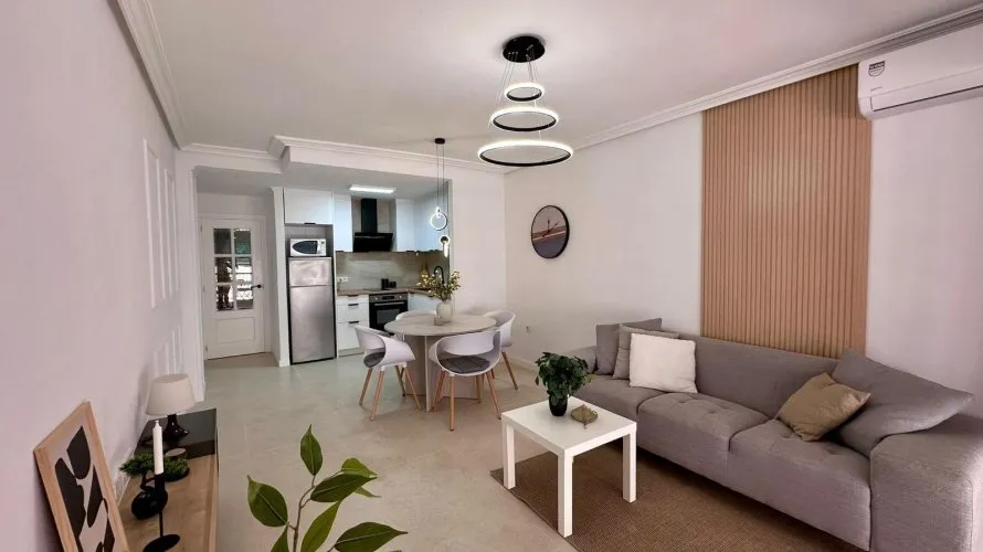 Apartamento de 2 dormitorios en Torrevieja, Spain No. 1536 № 28