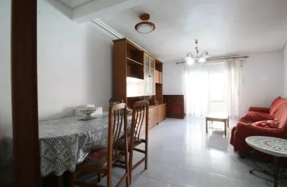 Apartamento de 2 dormitorios en Alicante, Spain No. 1545