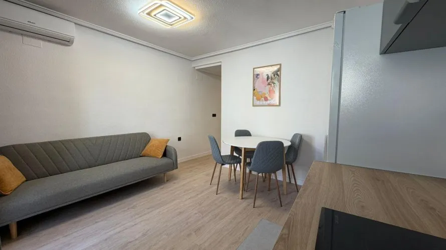 Apartamento de 2 dormitorios en Torrevieja, Spain No. 2796 № 6