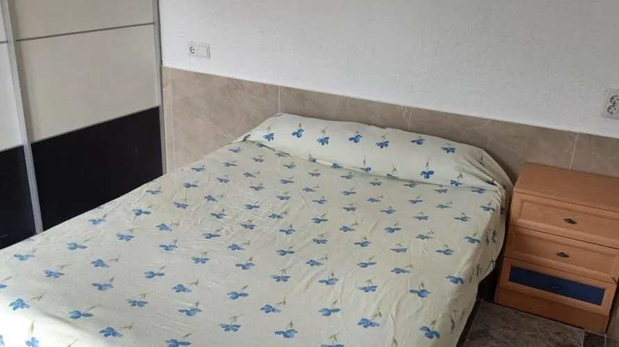 Apartamento de 2 dormitorios en Alicante, Spain No. 2829 № 1