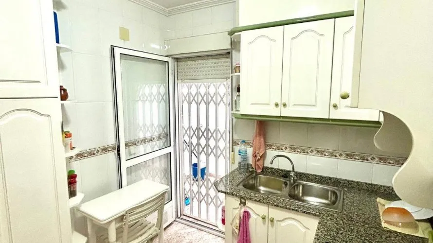 Apartamento de 3 dormitorios en Torrevieja, Spain No. 2712 № 8