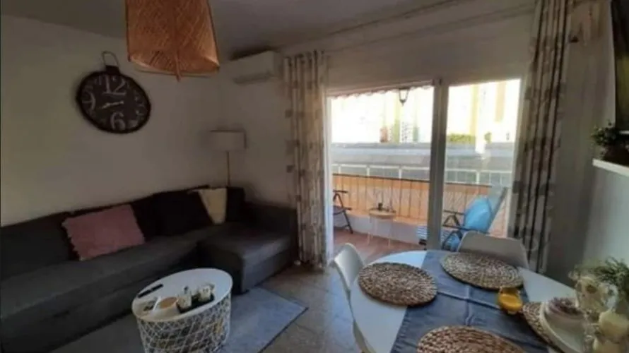 Apartamento de 3 dormitorios en Villajoyosa, Spain No. 2645 № 1