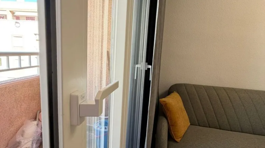 Apartamento de 2 dormitorios en Torrevieja, Spain No. 2796 № 3