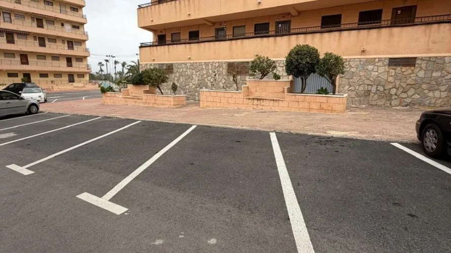 Apartamento de 1 dormitorio en Torrevieja, Spain No. 2742 № 8