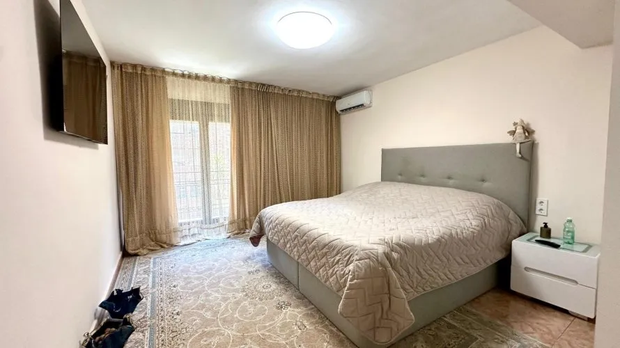 Apartamento de 4 dormitorios en Alicante, Spain No. 1484 № 18