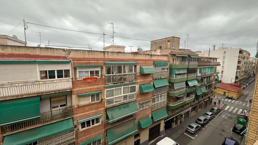 Apartamento de 2 dormitorios en Alicante, Spain No. 2640 № 2