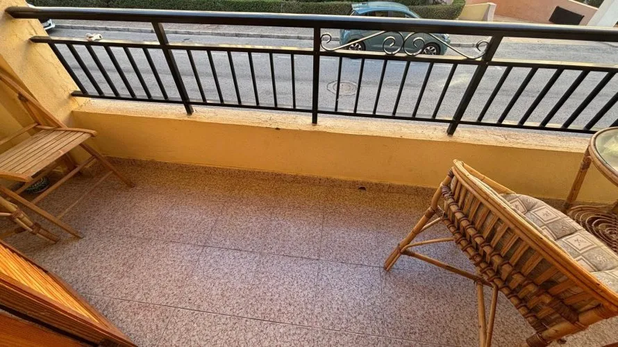 Apartamento de 1 dormitorio en Torrevieja, Spain No. 1429 № 2