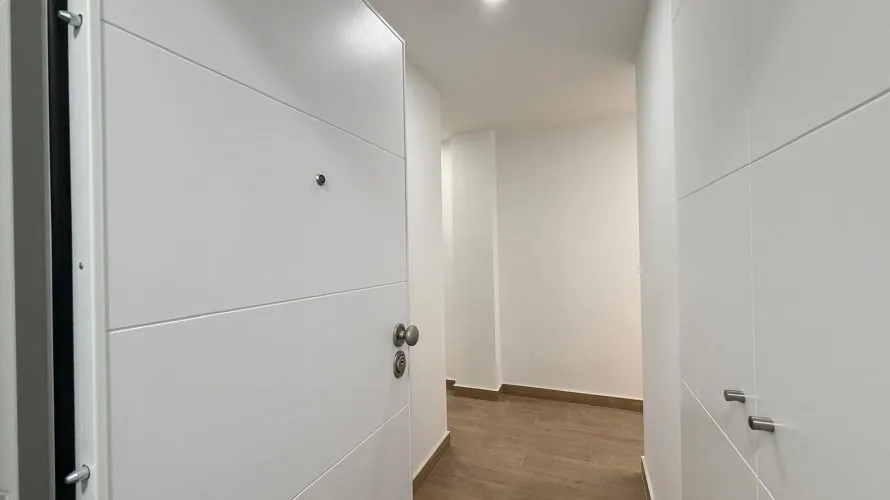 Apartamento de 2 dormitorios en Torrevieja, Spain No. 1957 № 28