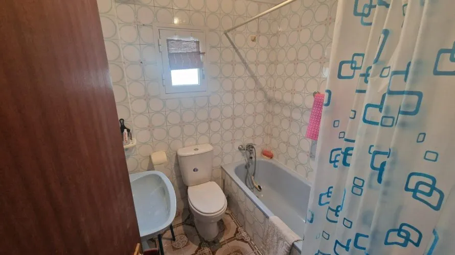 Apartamento de 3 dormitorios en Torrevieja, Spain No. 2651