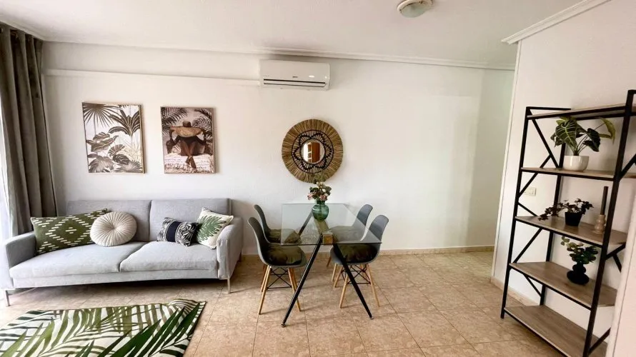 Apartamento de 1 dormitorio en Torrevieja, Spain No. 2733 № 8