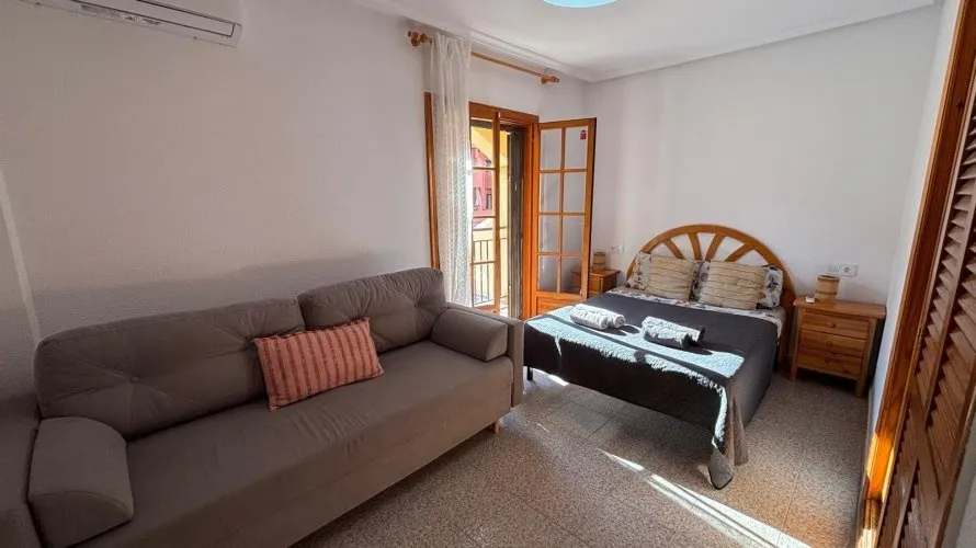 Apartamento de 1 dormitorio en Torrevieja, Spain No. 1429 № 17