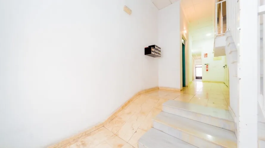 Apartamento de 1 dormitorio en Torrevieja, Spain No. 2713 № 1