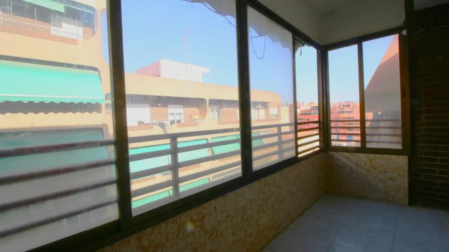 Apartamento de 2 dormitorios en Alicante, Spain No. 1545 № 15