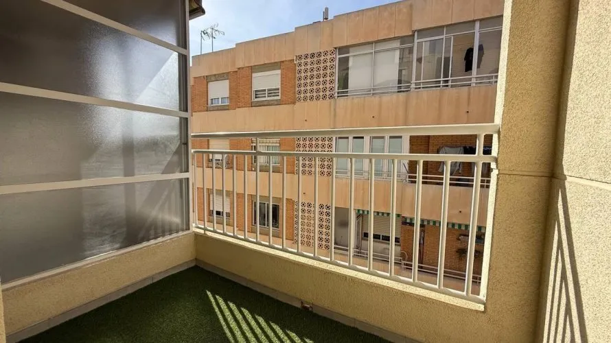 Apartamento de 2 dormitorios en Torrevieja, Spain No. 2696 № 15