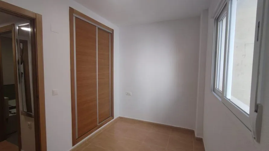 Apartamento de 2 dormitorios en Alicante, Spain No. 1450 № 19