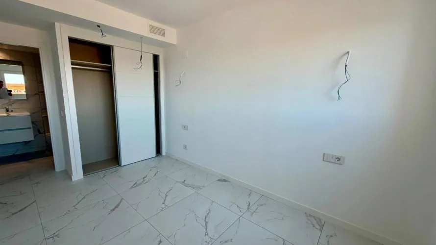 Apartamento de 2 dormitorios en Torrevieja, Spain No. 1532 № 12