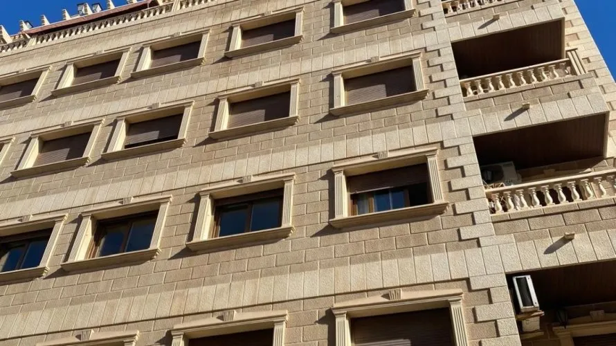 Apartamento de 2 dormitorios en Torrevieja, Spain No. 2710