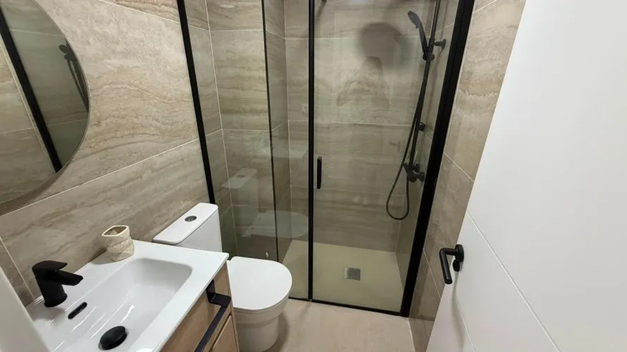 Apartamento de 3 dormitorios en Torrevieja, Spain No. 1455 № 7