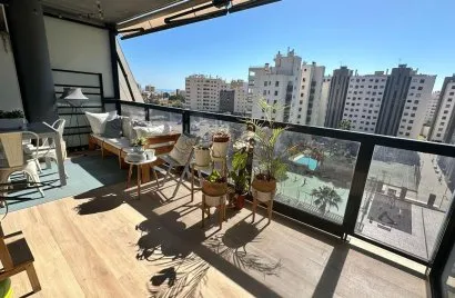 Apartamento de 3 dormitorios en Alicante, Spain No. 1944