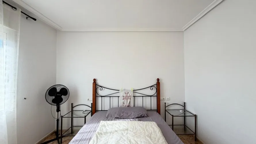 Apartamento de 2 dormitorios en Torrevieja, Spain No. 2729 № 8