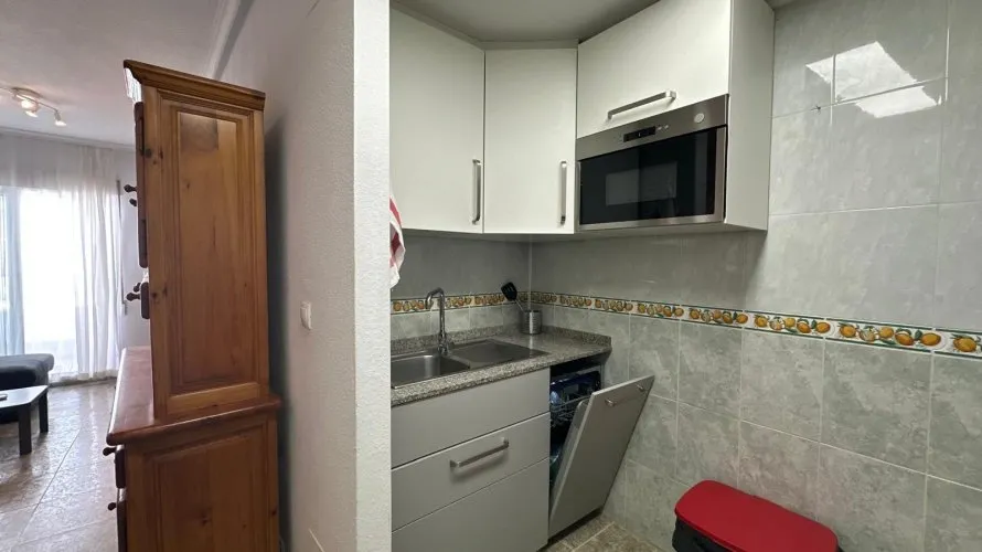 Apartamento de 1 dormitorio en Torrevieja, Spain No. 2731 № 18