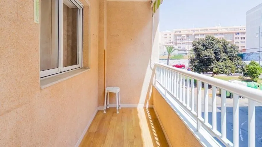 Apartamento de 2 dormitorios en Torrevieja, Spain No. 2838 № 5