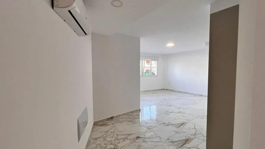 Apartamento de 1 dormitorio en Torrevieja, Spain No. 2648 № 4