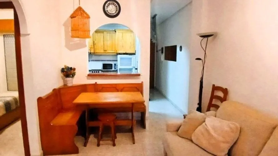 Apartamento de 2 dormitorios en Torrevieja, Spain No. 2741 № 4