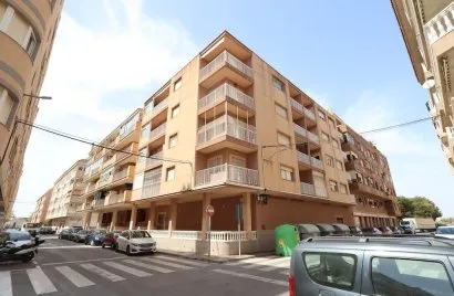 Apartamento de 3 dormitorios en Torrevieja, Spain No. 2779