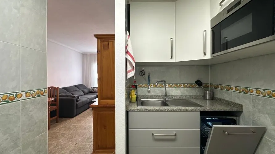 Apartamento de 1 dormitorio en Torrevieja, Spain No. 2731 № 19