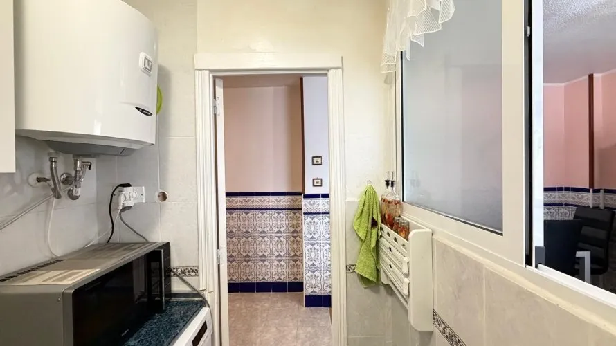 Apartamento de 1 dormitorio en Torrevieja, Spain No. 2690 № 3
