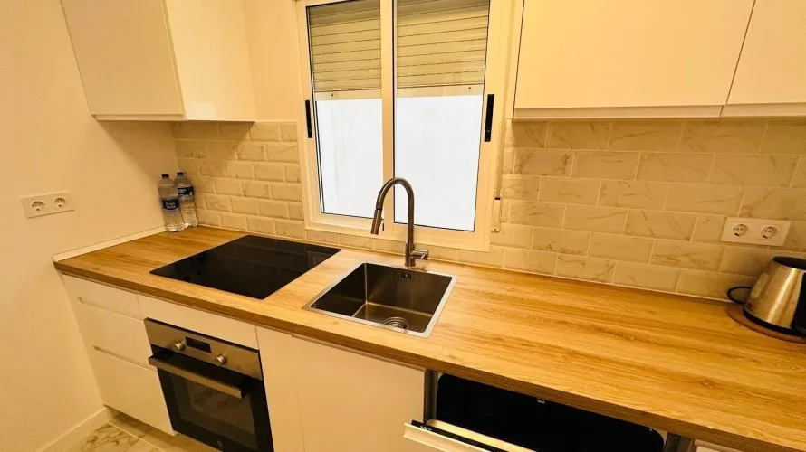 Apartamento de 2 dormitorios en Torrevieja, Spain No. 2674 № 6