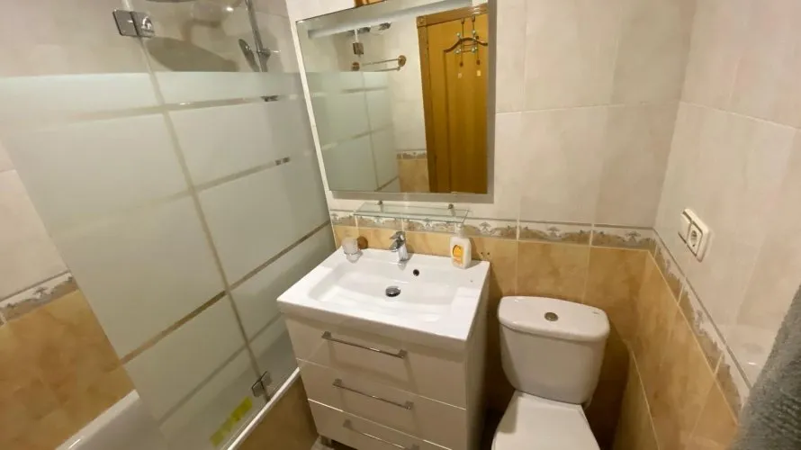 Apartamento de 2 dormitorios en Torrevieja, Spain No. 2710 № 9