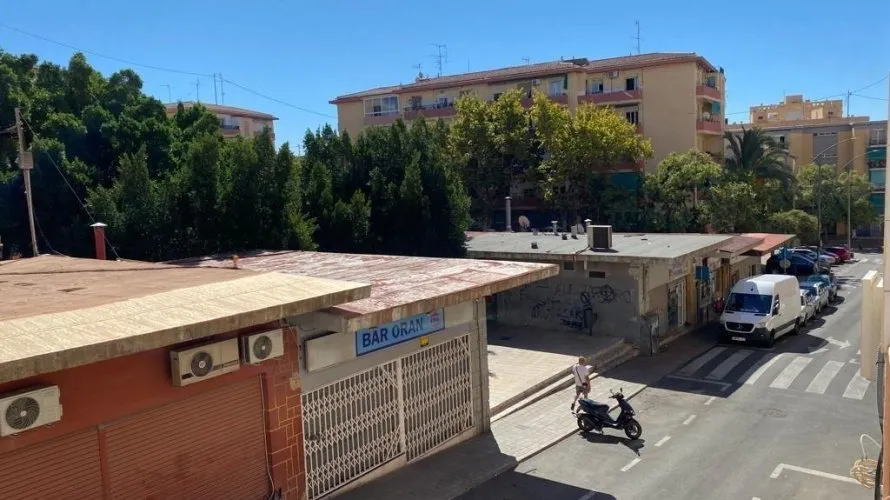 Apartamento de 2 dormitorios en Alicante, Spain No. 2829 № 19