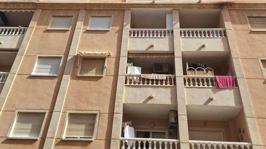 Apartamento de 1 dormitorio en Torrevieja, Spain No. 2898