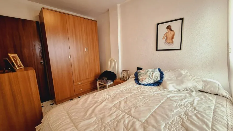 Apartamento de 1 dormitorio en Torrevieja, Spain No. 2732 № 2