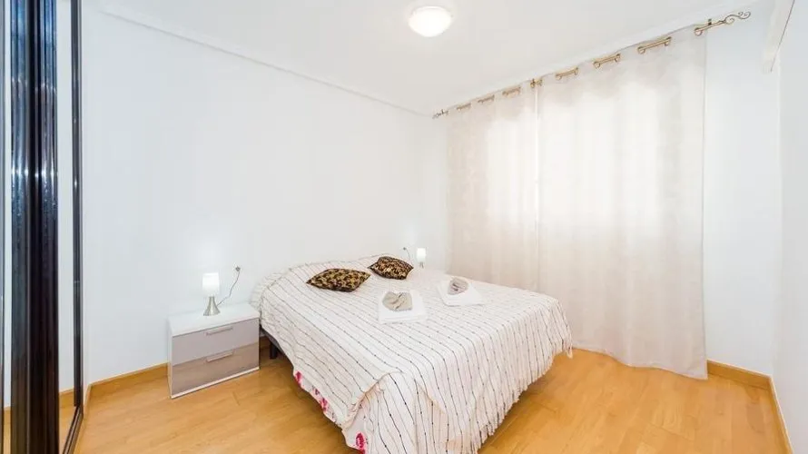 Apartamento de 2 dormitorios en Torrevieja, Spain No. 2838 № 16