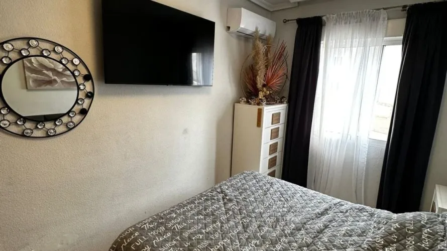 Apartamento de 2 dormitorios en Torrevieja, Spain No. 2700 № 22