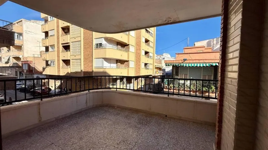 Apartamento de 3 dormitorios en Torrevieja, Spain No. 2705 № 23