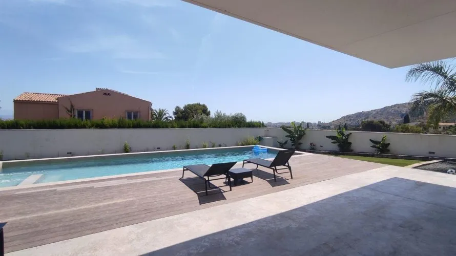 Villa de 5 dormitorios en Alicante, Spain No. 1524 № 5