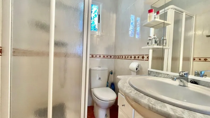 Apartamento de 3 dormitorios en Torrevieja, Spain No. 2670 № 4
