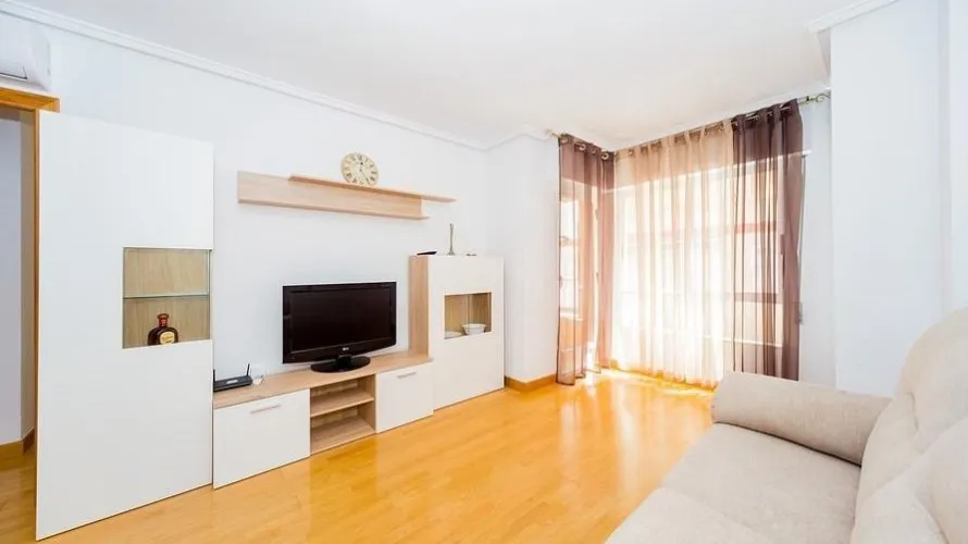 Apartamento de 2 dormitorios en Torrevieja, Spain No. 2838 № 2