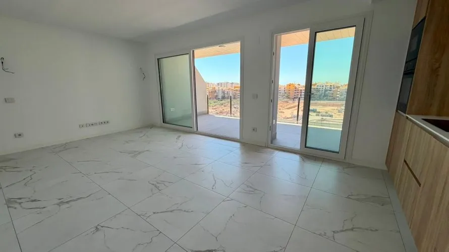 Apartamento de 2 dormitorios en Torrevieja, Spain No. 1532 № 17