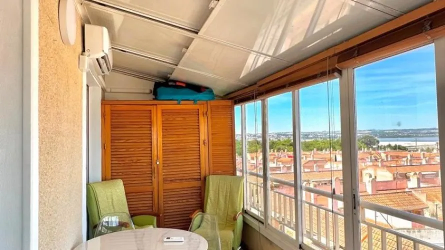 Apartamento de 2 dormitorios en Torrevieja, Spain No. 2847 № 2