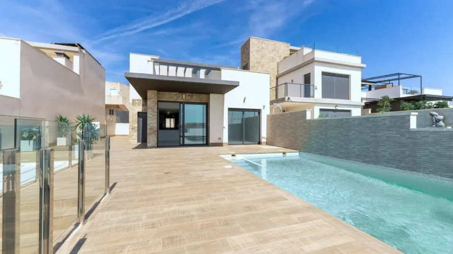 Villa de 210m² en San Miguel de Salinas, Spain No. 1514 № 2