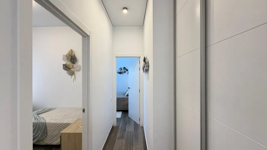 Apartamento de 2 dormitorios en Torrevieja, Spain No. 2738 № 1
