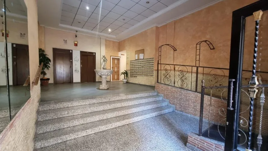 Apartamento de 2 dormitorios en Torrevieja, Spain No. 2698 № 17