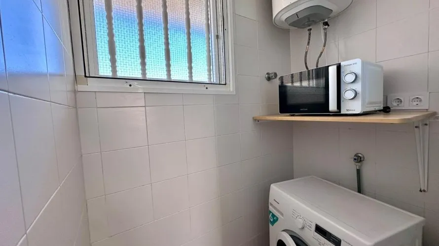 Apartamento de 2 dormitorios en Torrevieja, Spain No. 1438 № 4