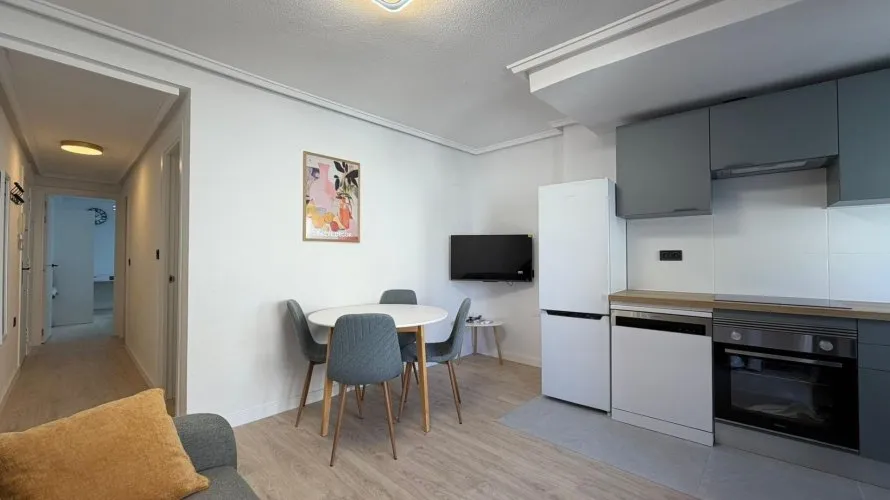 Apartamento de 2 dormitorios en Torrevieja, Spain No. 2796 № 7